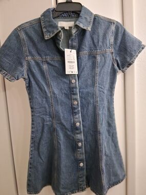 Zara Light Blue Denim Jacket - Button Front